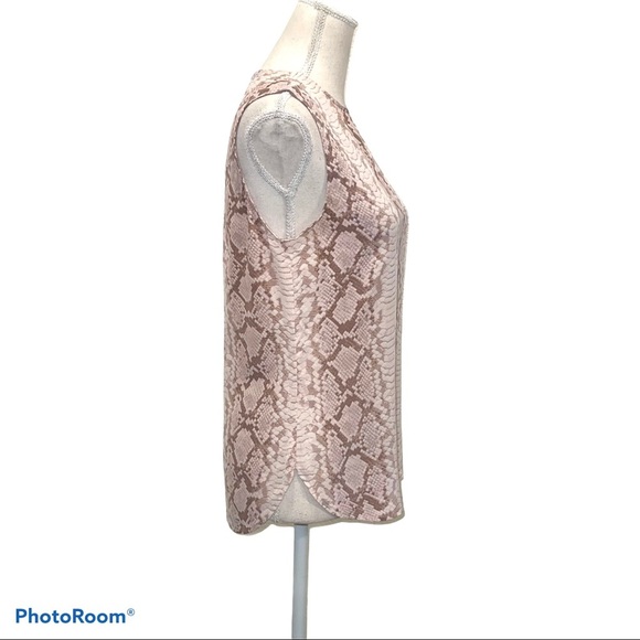 Equipment • Lyle Python Tank - Picture 3 of 7